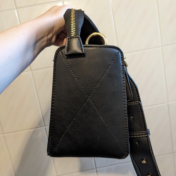 Expressions NYC Lexington Ave Satchel - Picture 8 of 12